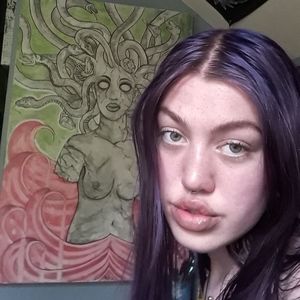 Meet your Posher, Hailey